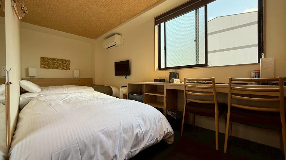 Hotel Akari