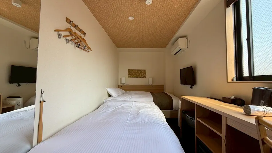 Hotel Akari