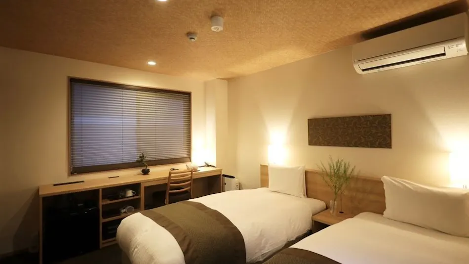Hotel Akari