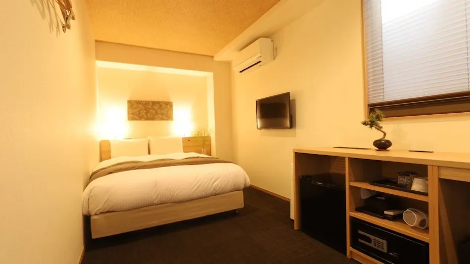 Hotel Akari