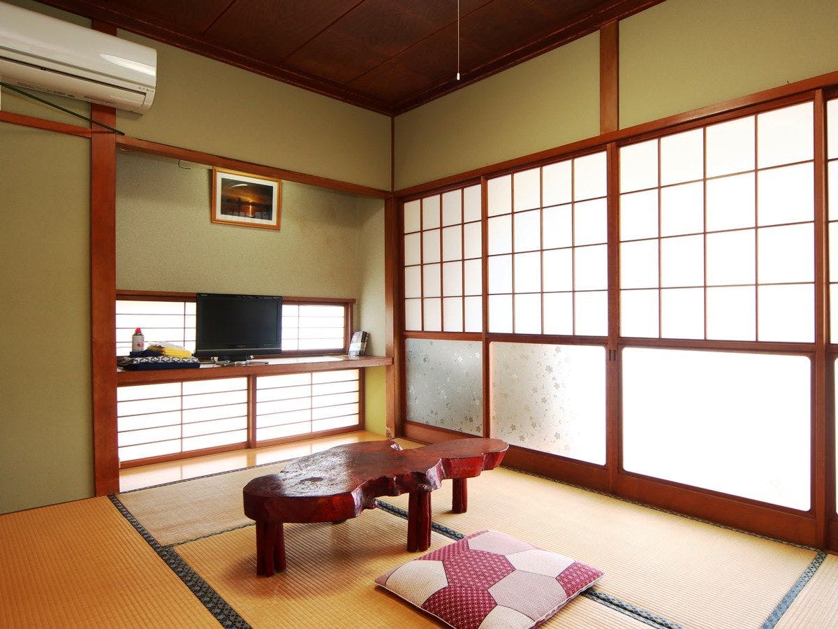 ห้องสไตล์ญี่ปุ่นขนาด 6 เสื่อทาทามิ