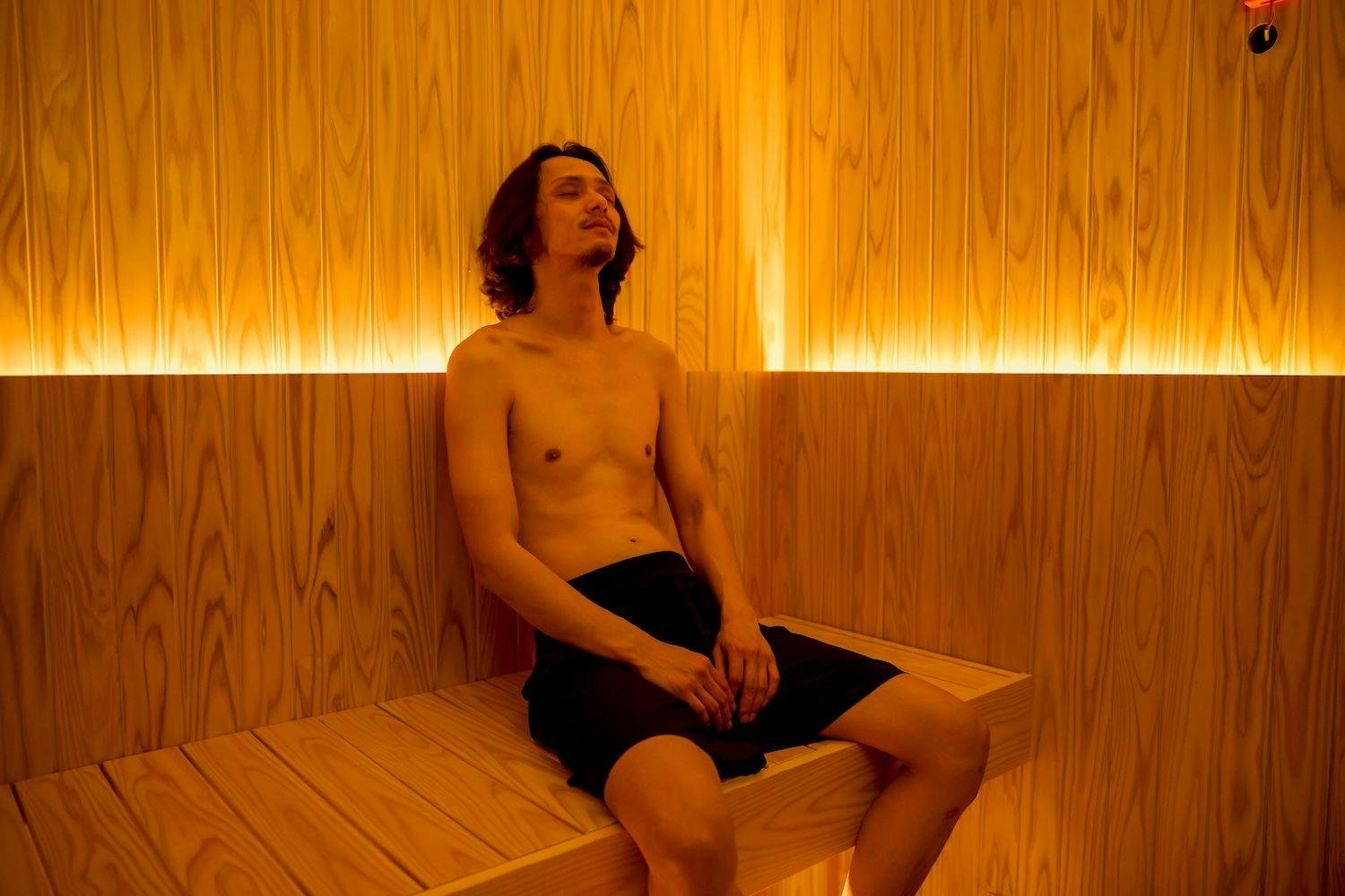 Semua bilik dilengkapi dengan sauna peribadi.