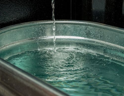 宿泊棟専用の水風呂