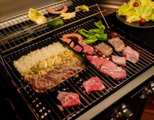 五感を刺激する極上BBQディナーです。