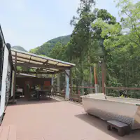 조용한 환경에서 편안히 쉴 수 있는 힐링 노천탕