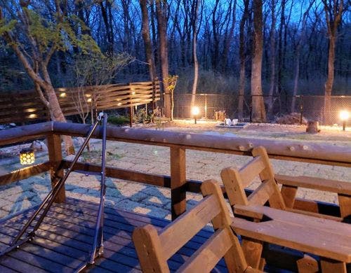 ウッドデッキ　夜景