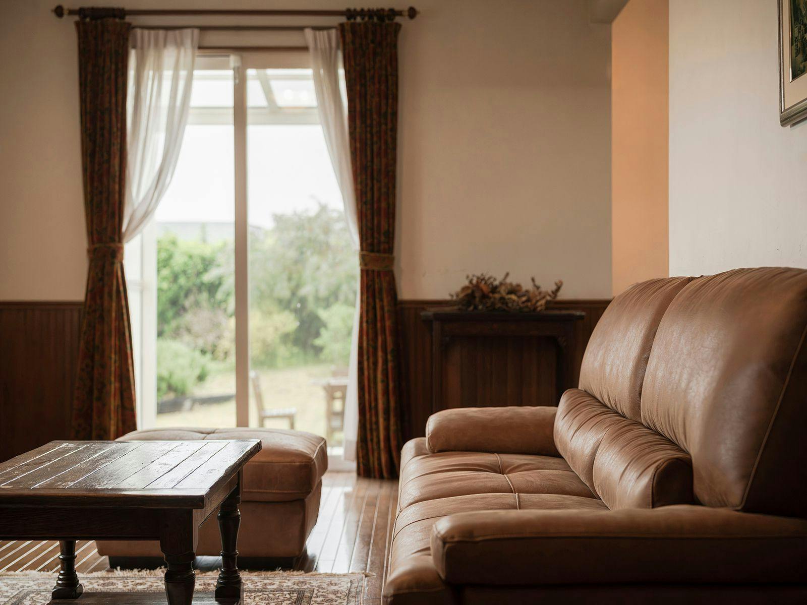 Sofa ruang tamu