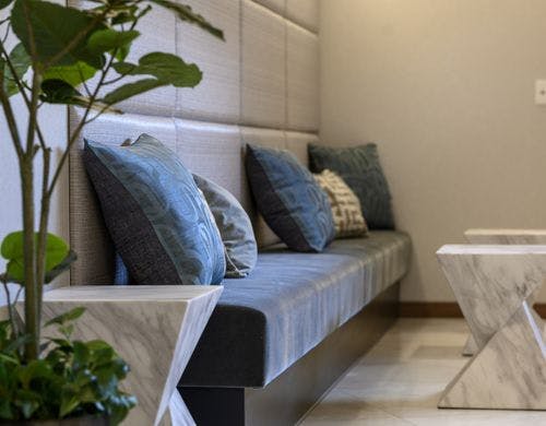 フロント横のロビーでもお休みいただけます