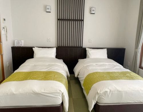 *和洋室　ベッド