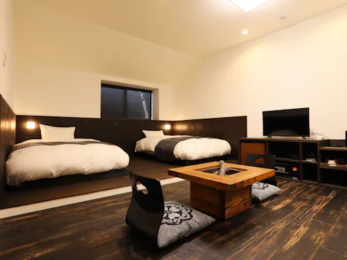 ห้องนอนอบอุ่นพร้อมเตาผิงโคคะโตะ