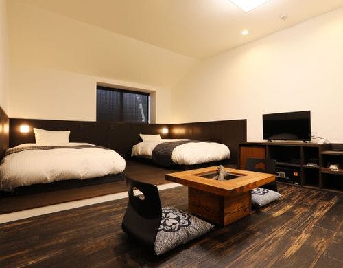 香花灯■囲炉裏のぬくもりある寝室