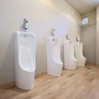 남성용 화장실 시설