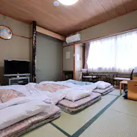 넓고 쾌적한 다다미 침실 공간