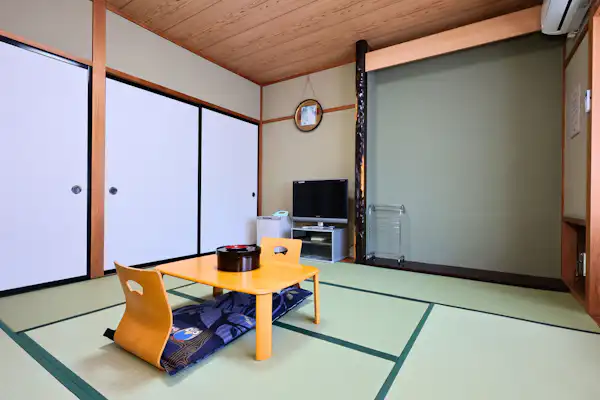 차분한 분위기의 일본식 객실