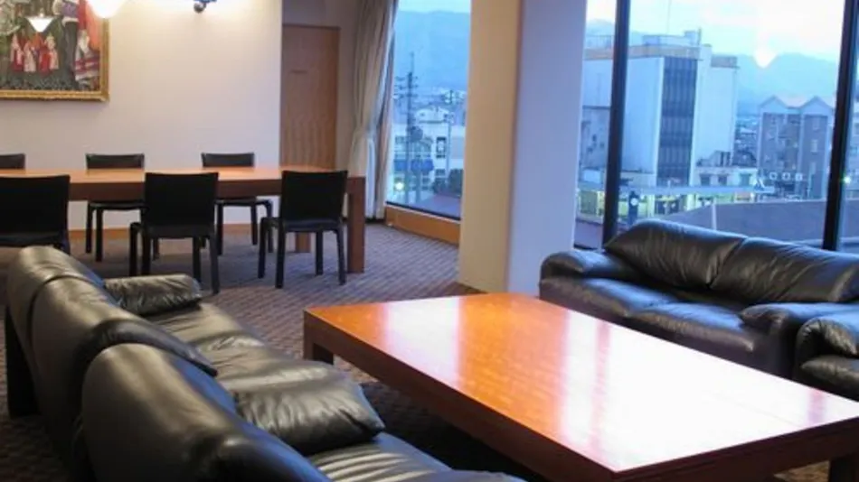 Central Hotel Kamojima