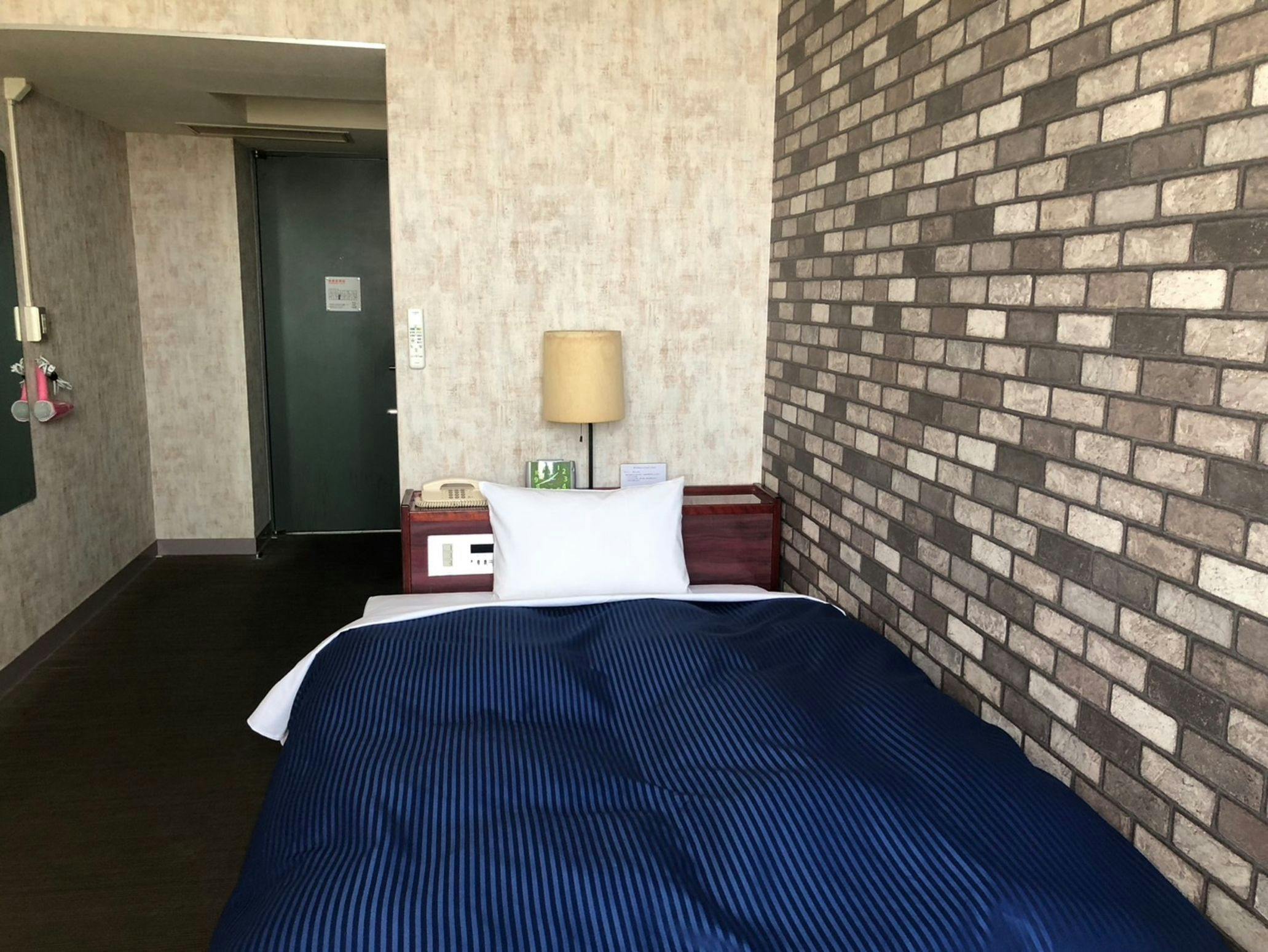 Central Hotel Kamojima