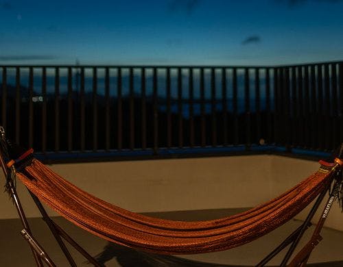 屋上のハンモックでゆったり