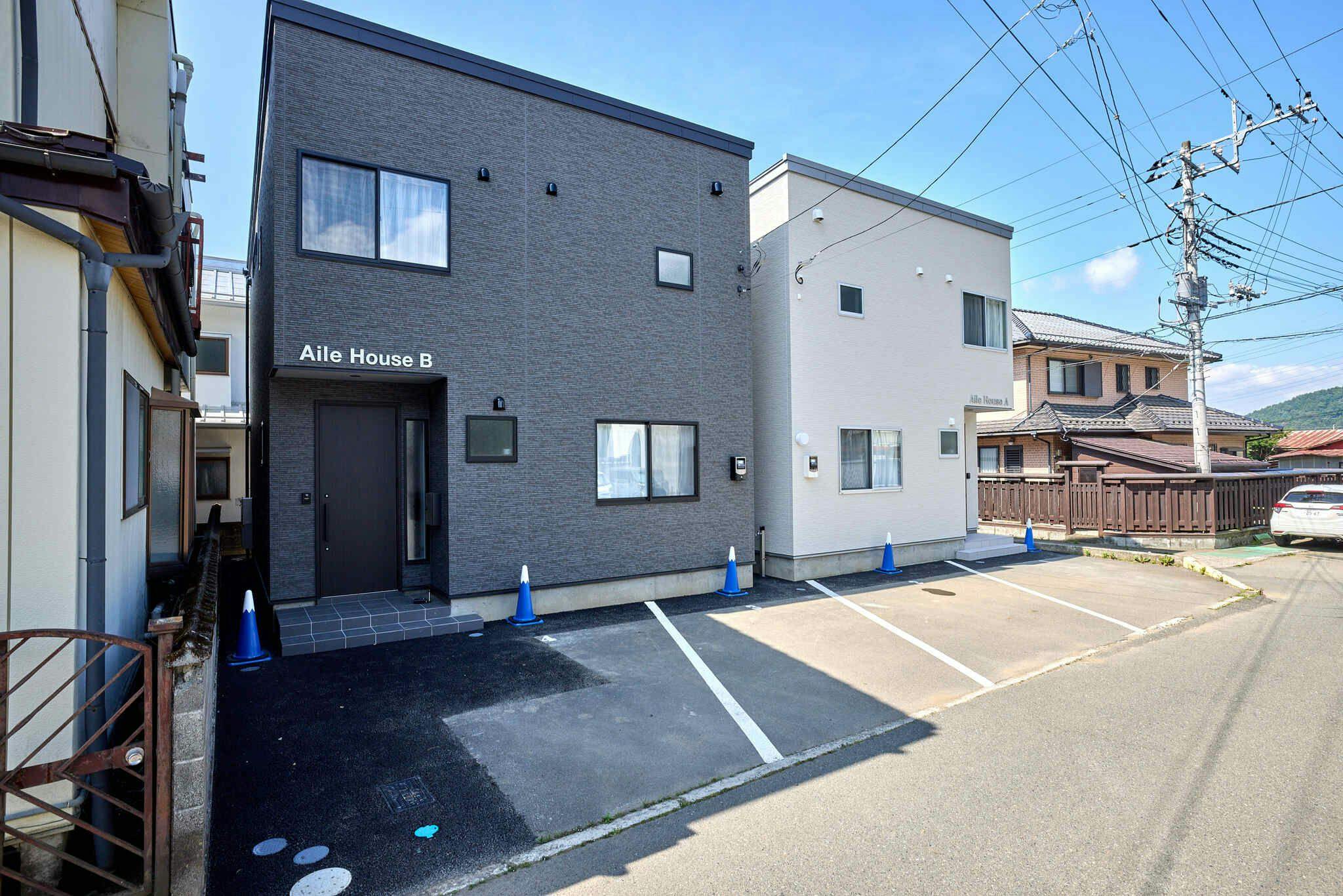 AileHouse A・B