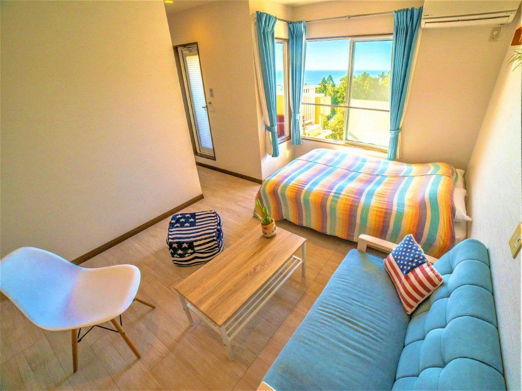 California-Style Accommodation: West Stays