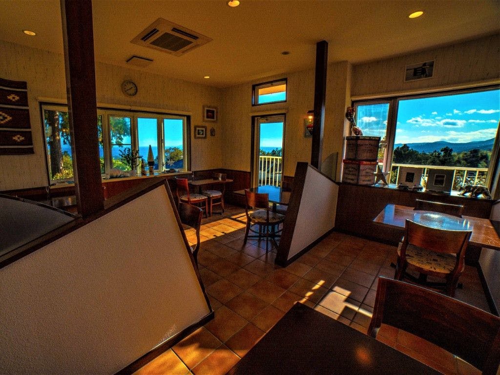 California-Style Accommodation: West Stays