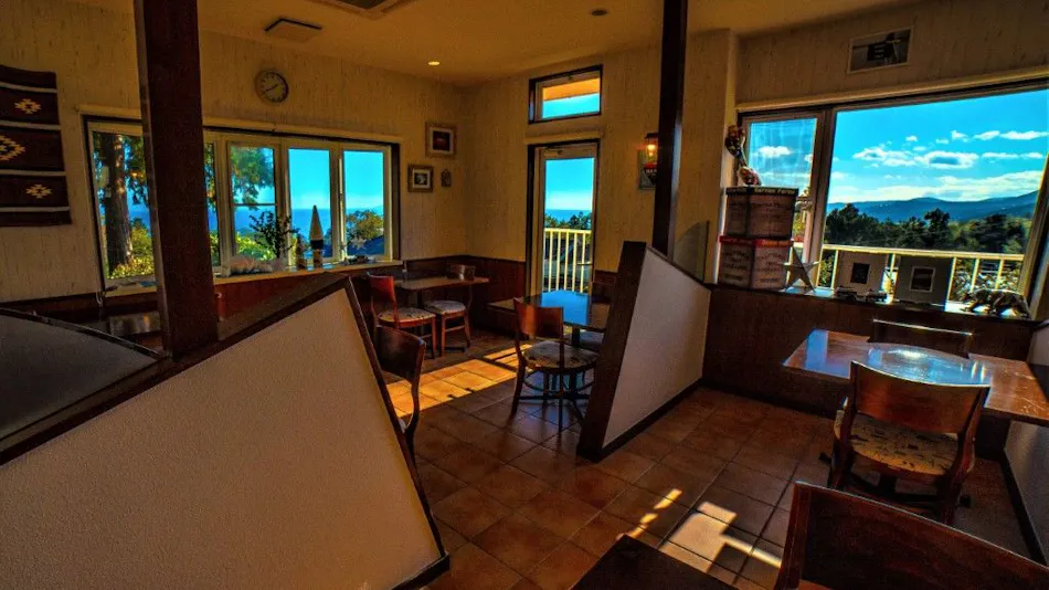 California-Style Accommodation: West Stays