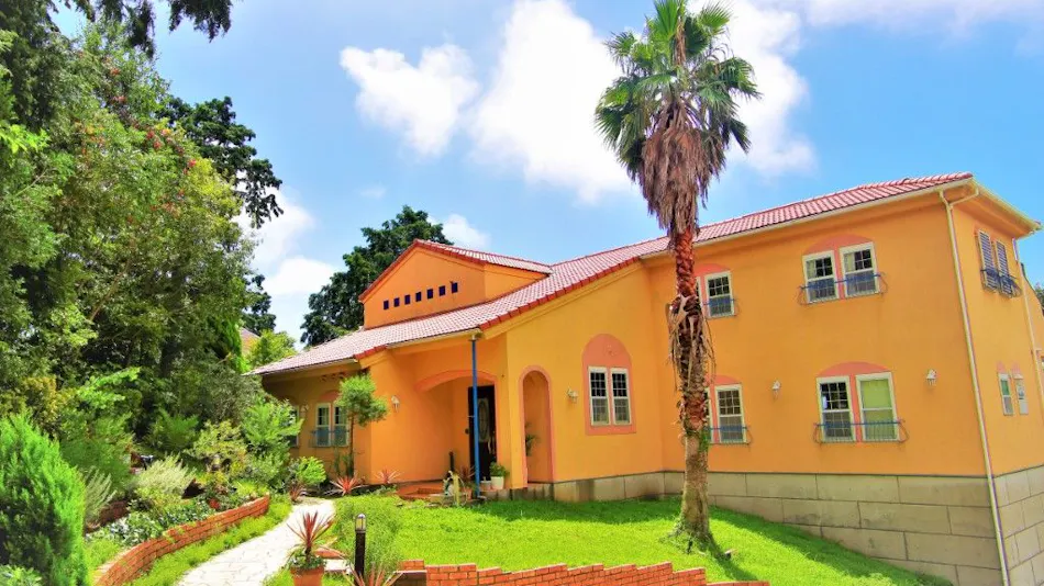 California-Style Accommodation: West Stays
