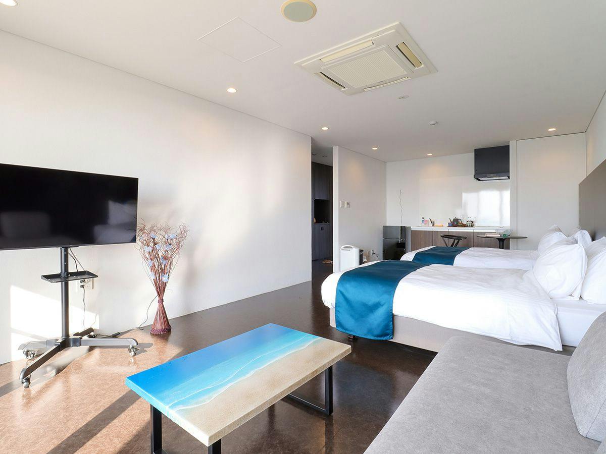 Shinjouji Yomitan Salon