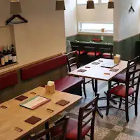 ร้านอาหารชั้น 1