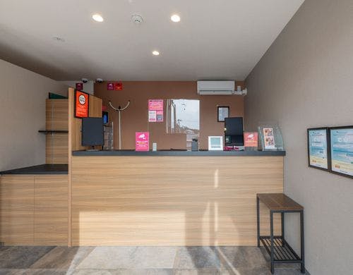 フロント（受付）