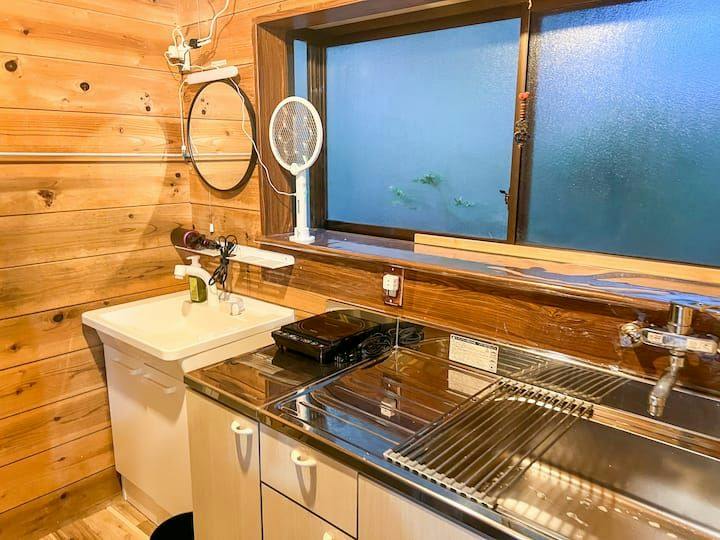 L&B Doggy Cottage