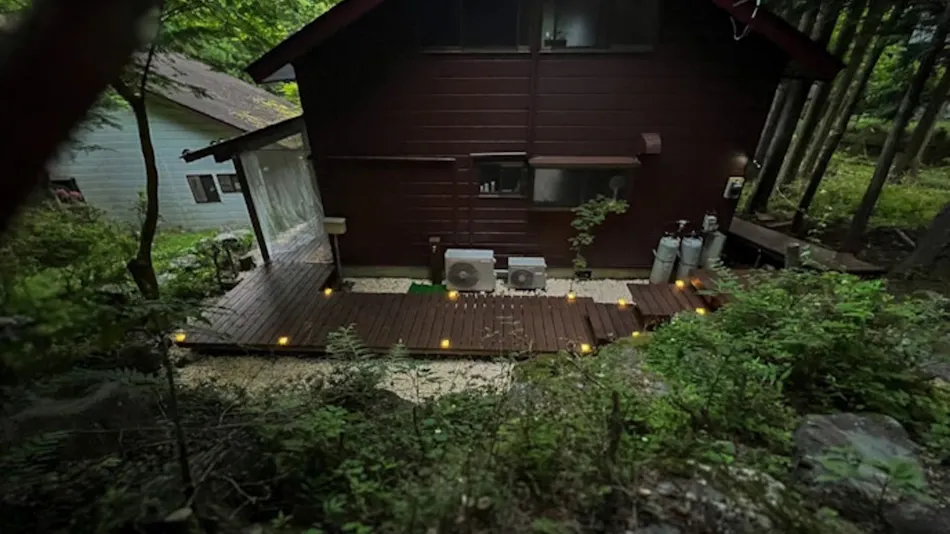 L&B Doggy Cottage