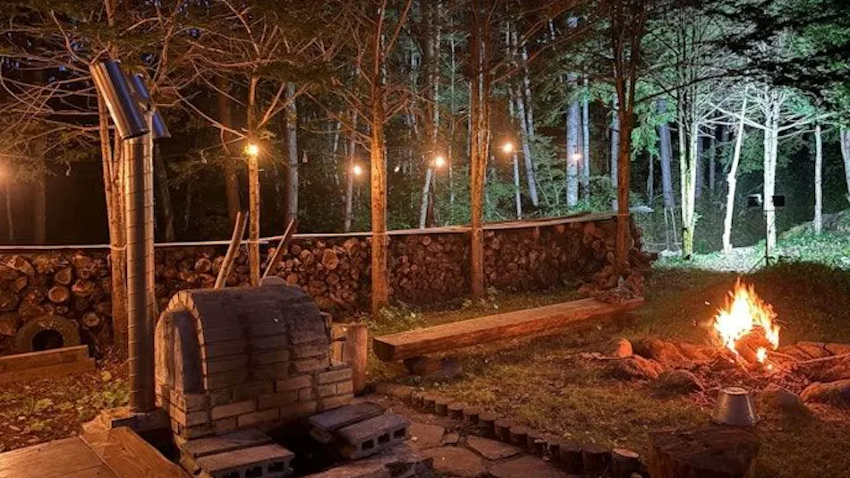 Private LOGCABIN CUE Iizuna