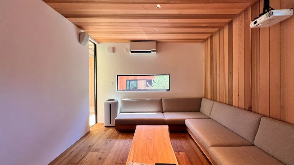 Tiny Base The Irita-hama