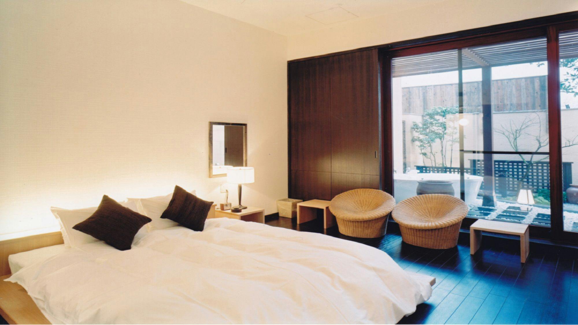 HOTEL Allamanda