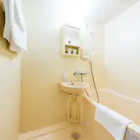 ห้องพักเตียงคู่พร้อมห้องน้ำในตัว