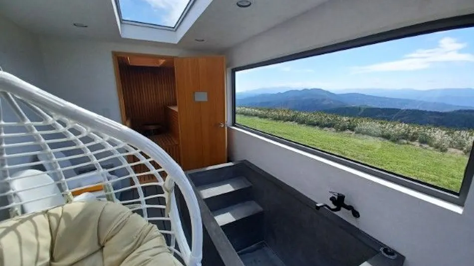 THE GLAMPING Hakone Jukkokutoge