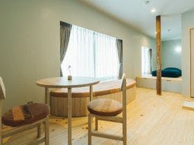 宿　ロイノハコ