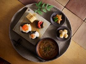 宿　ロイノハコ