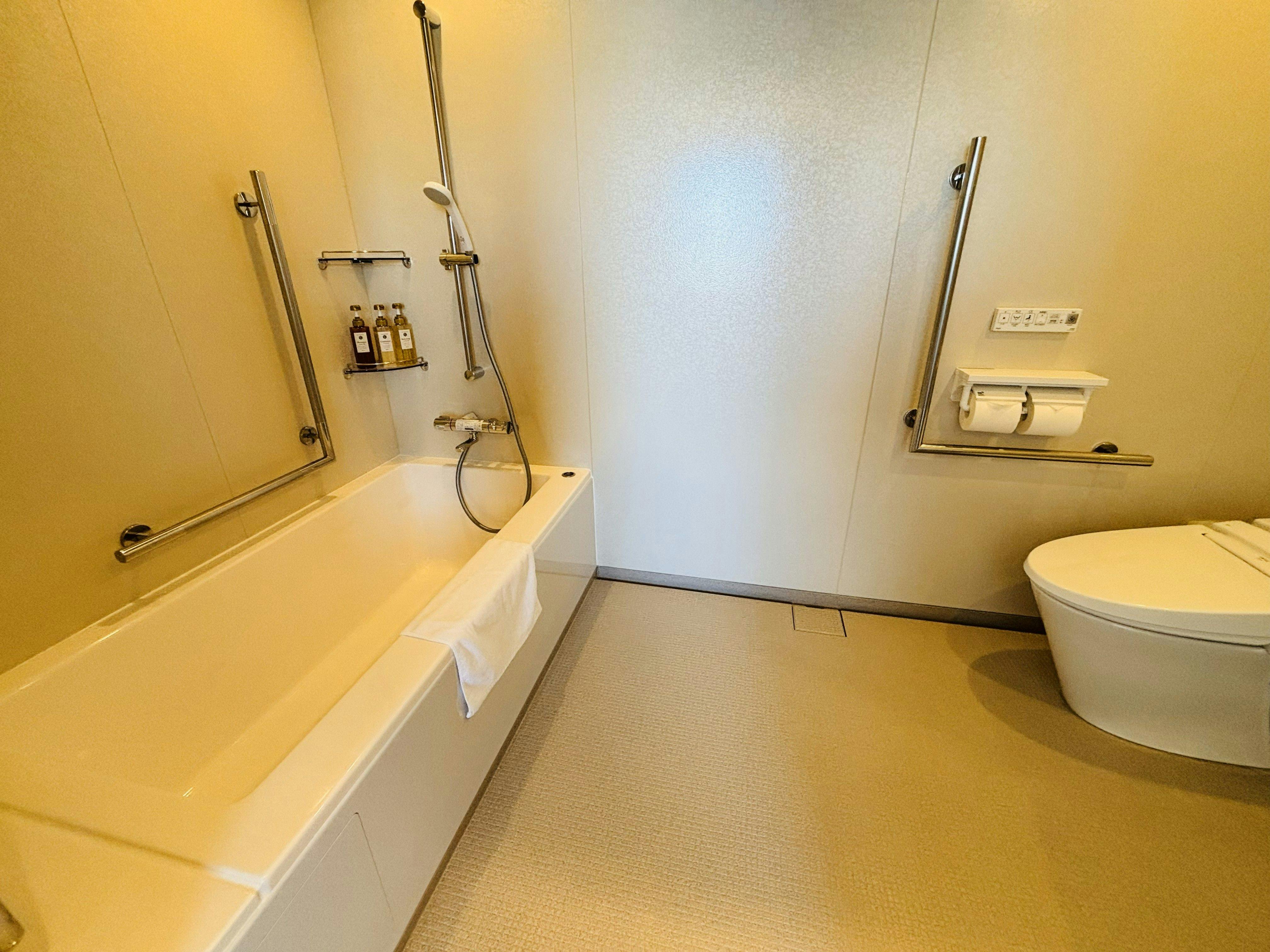 ห้องพักสำหรับผู้ใช้วีลแชร์_ห้องน้ำ