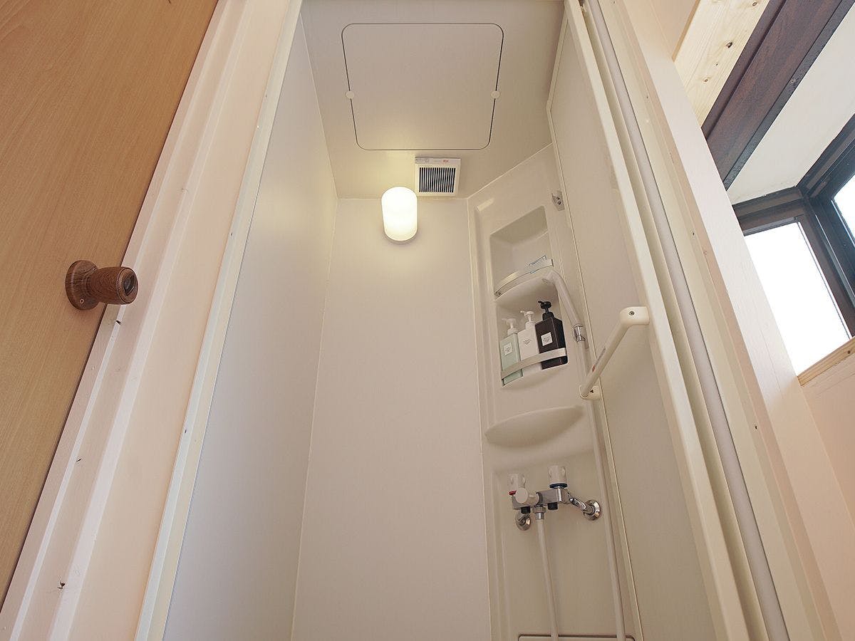 ・ห้องอาบน้ำแบบฝักบัว