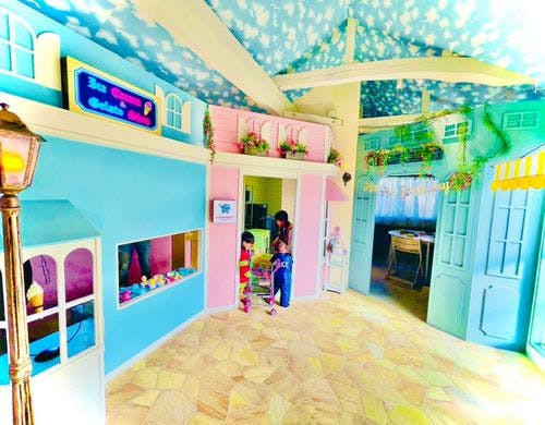 室内遊び場付き