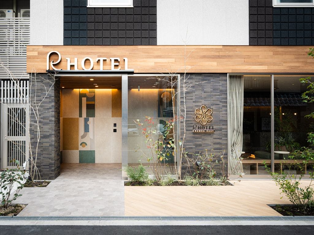 R Hotel Namba East