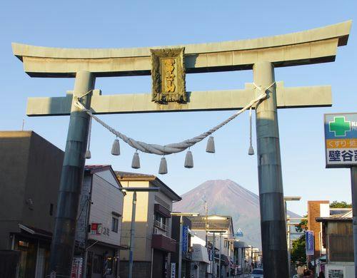 金鳥居