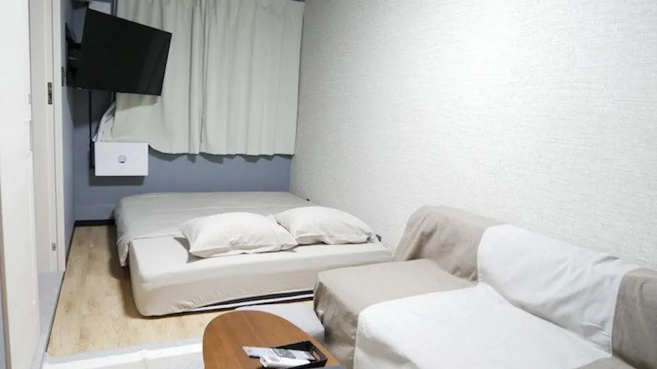 HOOD