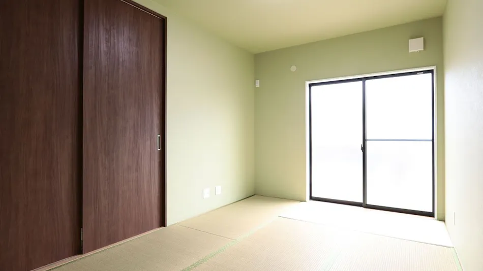 Shioka House