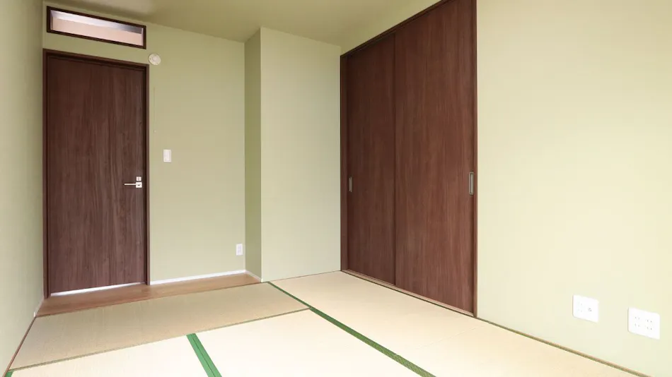Shioka House