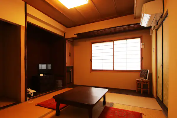 Perfect for Solo Travelers and Business Trips! 6-Tatami Japanese-Style Room