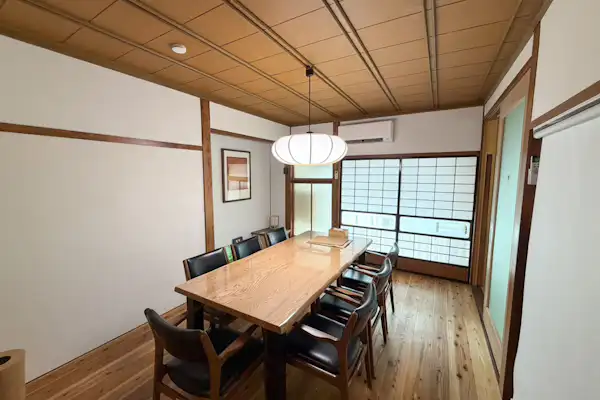 ・ห้องรับประทานอาหารที่คงไว้ซึ่งเสน่ห์แบบญี่ปุ่น