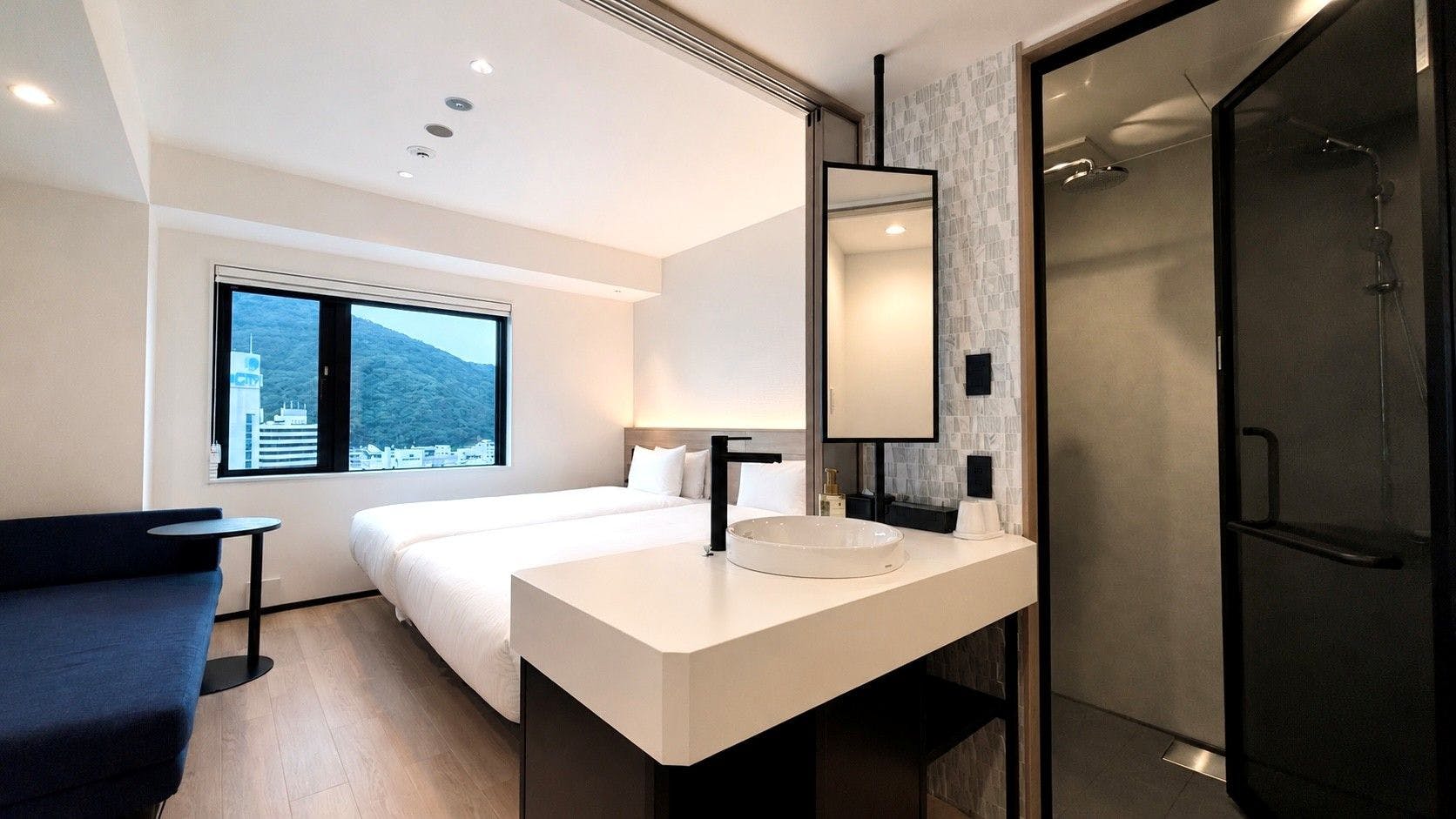 Cozy Comforts Hotel