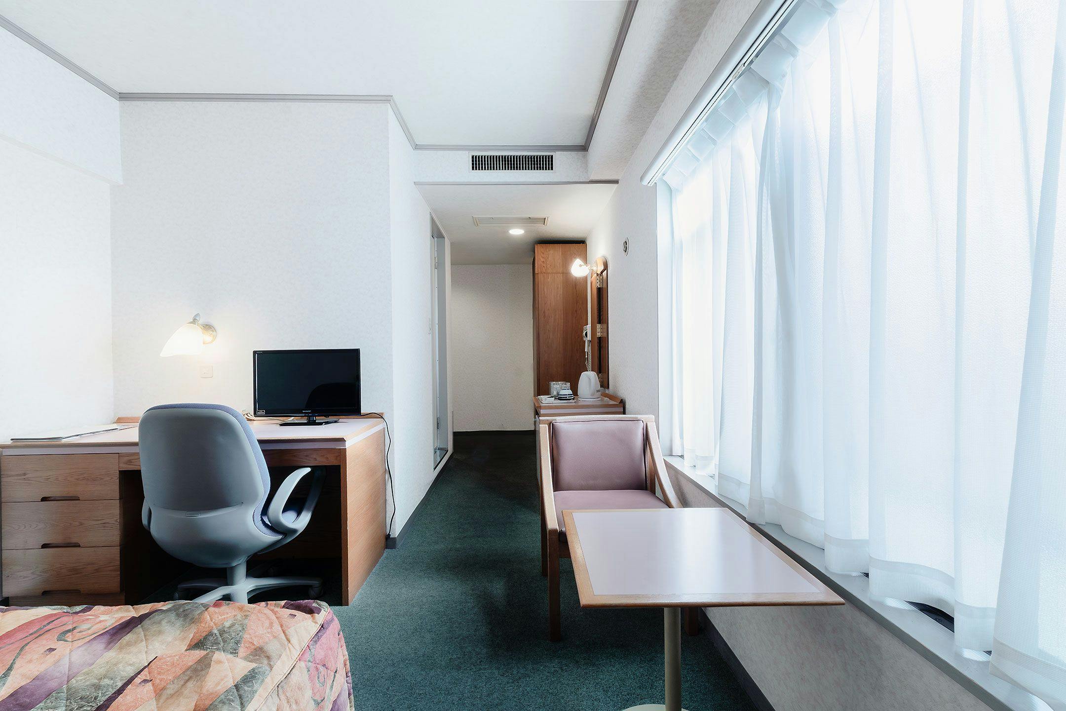 Entire room